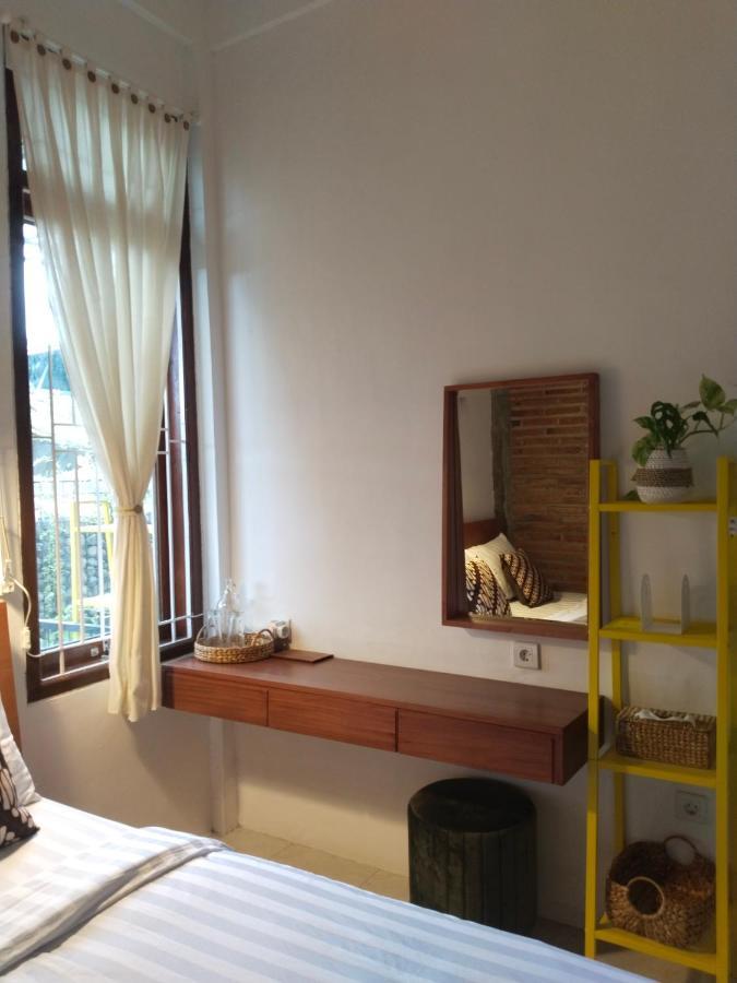 Inn House Homestay Dadapan Екстер'єр фото